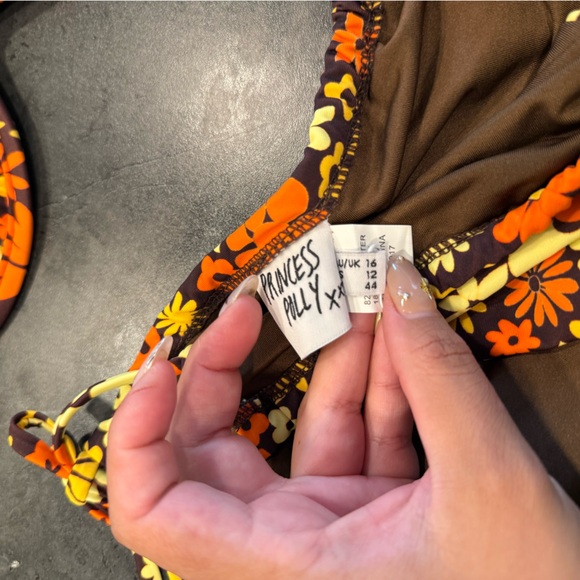 Princess Polly Retro Floral Bikini Set - Picture 4 of 5